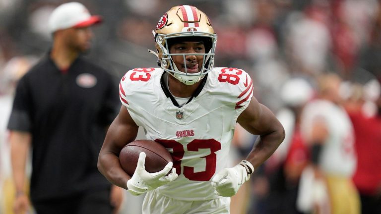 Former San Francisco 49ers wide receiver Terique Owens (83) warms up before a preseason NFL football game between the Las Vegas Raiders and the San Francisco 49ers Saturday, Aug. 16, 2025, in Las Vegas. (John Locher/AP Photo)