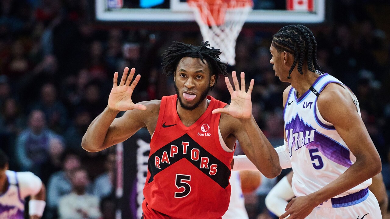 Raptors take care of business against Jazz amid All-Star fanfare