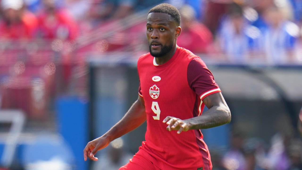 How Larin’s form with Southampton could impact Canada’s World Cup roster