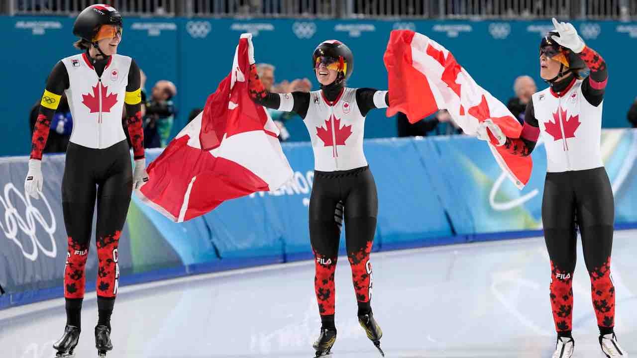 Women’s team pursuit tops Netherlands to earn Canada’s third gold medal