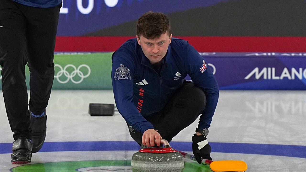 Great Britain’s Mouat executes precise double to score a pair in sixth