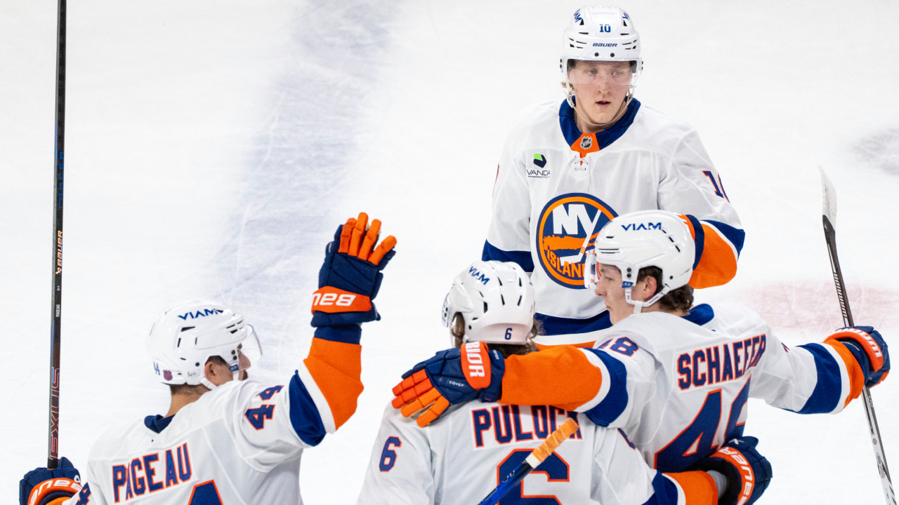 Islanders’ Schaefer snipes twice in under a minute vs. Canadiens