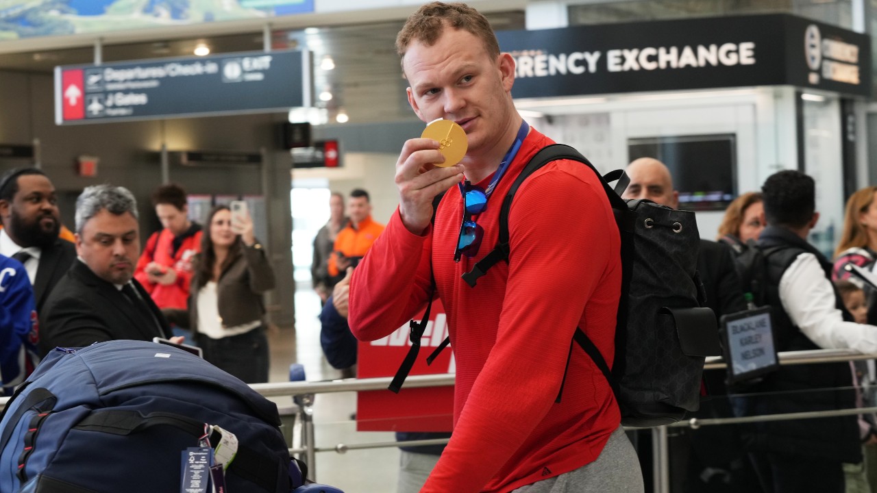Tkachuk, Sanderson return to Ottawa with gold medals, controversy Tkachuk, Sanderson return to Ottawa with gold medals, controversy