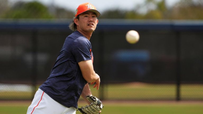 Houston Astros pitcher Tatsuya Imai throws during a spring training baseball workout Sunday, Feb. 15, 2026, in West Palm Beach, Fla. (Jeff Roberson/ AP)