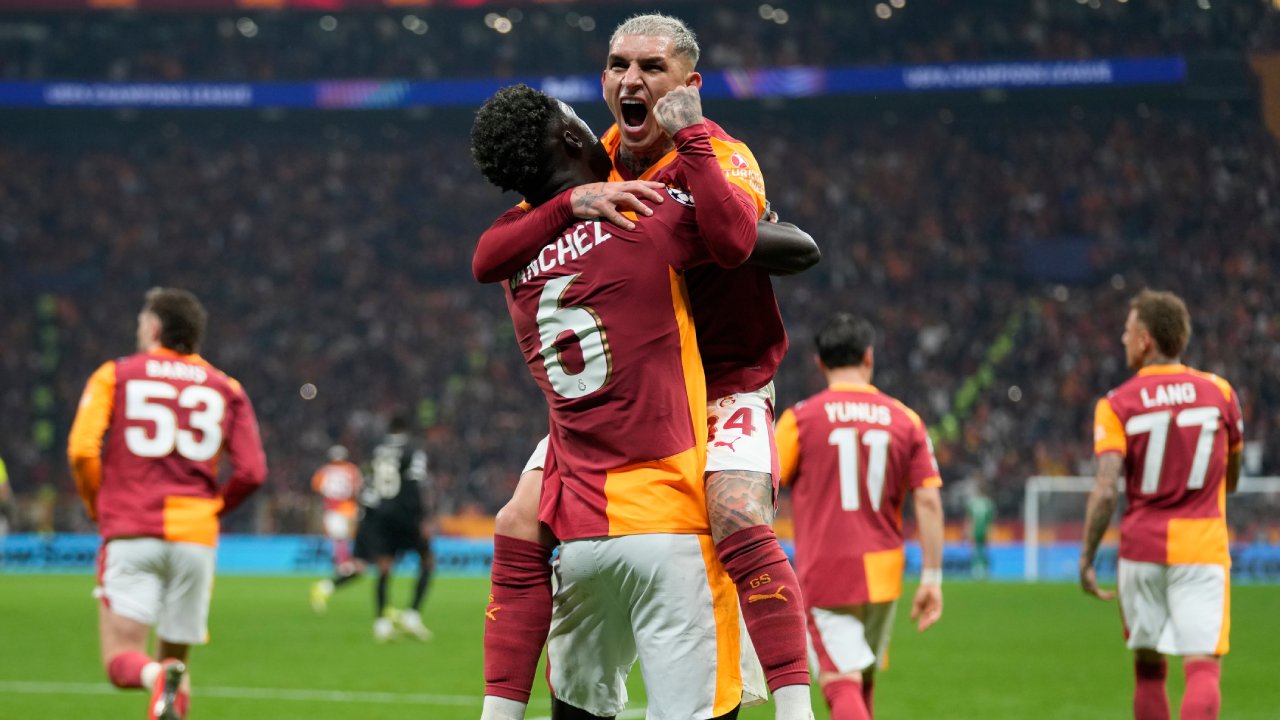 Galatasaray stuns Juventus with four second-half goals in Champions League playoff