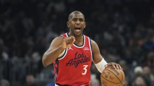 Los Angeles Clippers guard Chris Paul (3) in the first half of an NBA basketball game against the Cleveland Cavaliers Sunday, Nov. 23, 2025, in Cleveland. (Sue Ogrocki/AP)