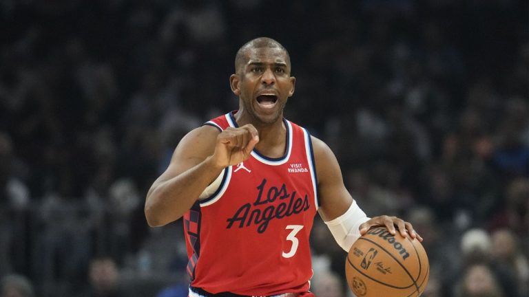 Los Angeles Clippers guard Chris Paul (3) in the first half of an NBA basketball game against the Cleveland Cavaliers Sunday, Nov. 23, 2025, in Cleveland. (Sue Ogrocki/AP)