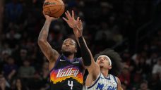 Green drills three at buzzer as Suns edge Magic