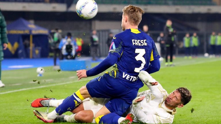 Pisa's Felipe Loyola, bottom, Verona's Martin Frese battle for the ball during the Serie A match between Hellas Verona and Pisa, Friday, Feb. 6 , 2026, in Verona, Italy. (Paola Garbuio/LaPresse via AP)