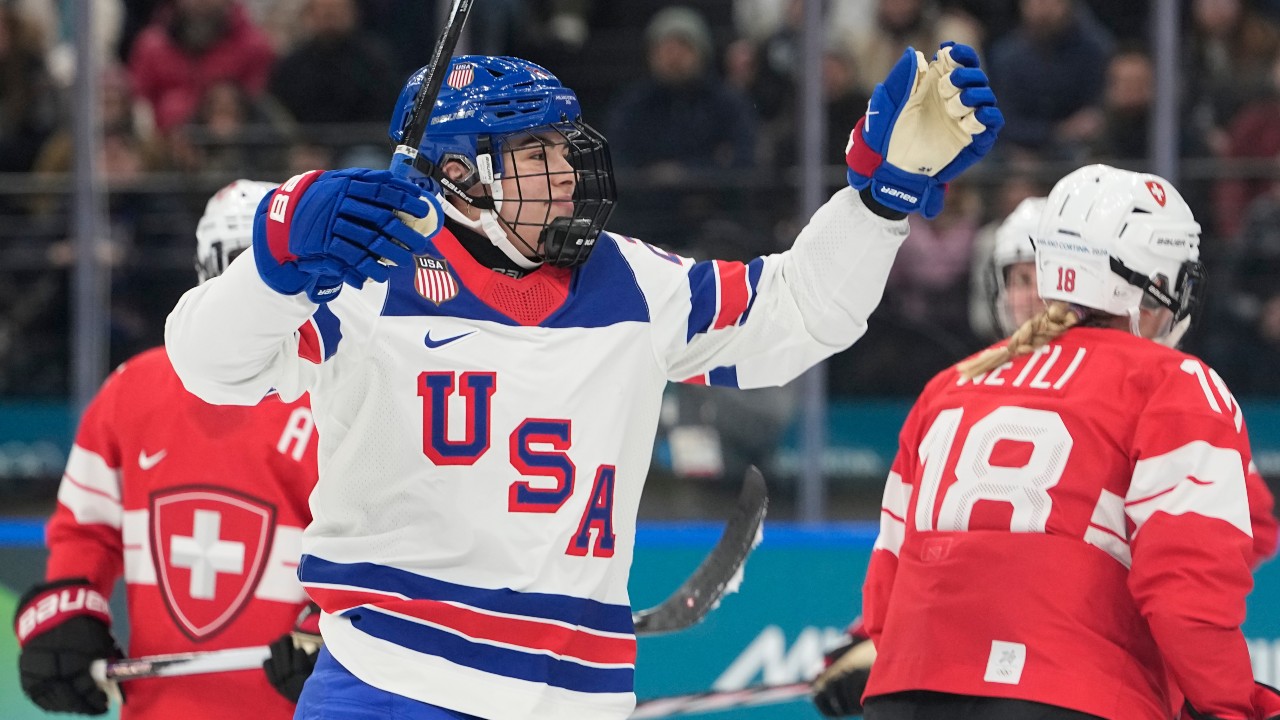 Women’s hockey roundup: Harvey, Dunne lead US to third straight win