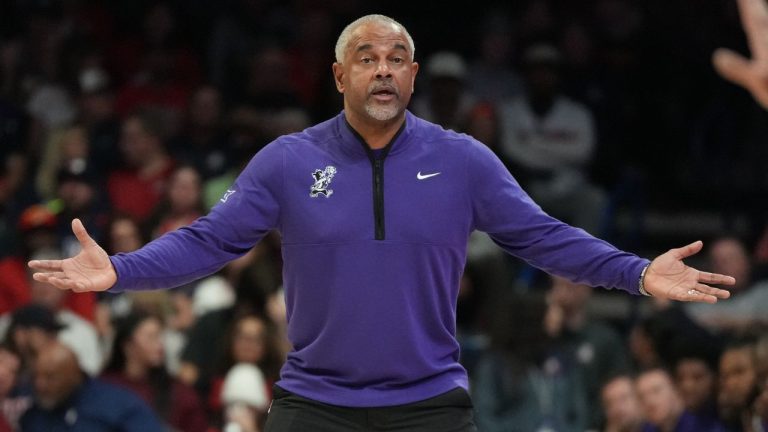Kansas State head coach Jerome Tang during the first half of an NCAA college basketball game against Arizona, Wednesday, Jan. 7, 2026, in Tucson, Ariz. (AP Photo/Rick Scuteri)