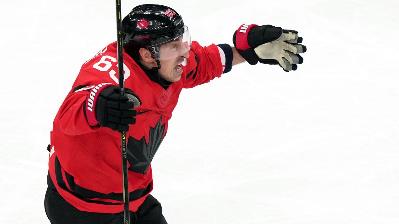 Finnish great Teemu Selanne rips officiating: ‘What a joke’ Finnish great Teemu Selanne rips officiating: ‘What a joke’