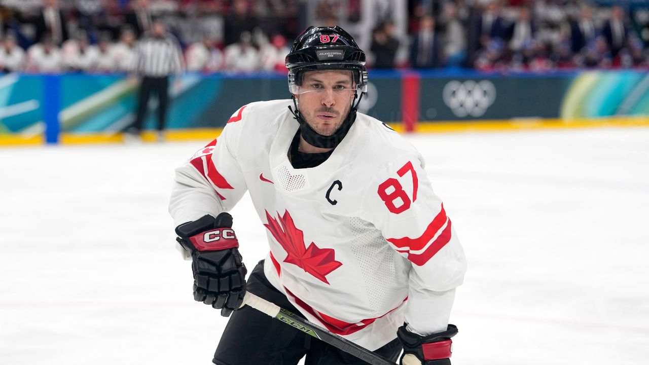 Canada’s Cooper says Crosby has ‘better chance’ of playing in gold-medal game