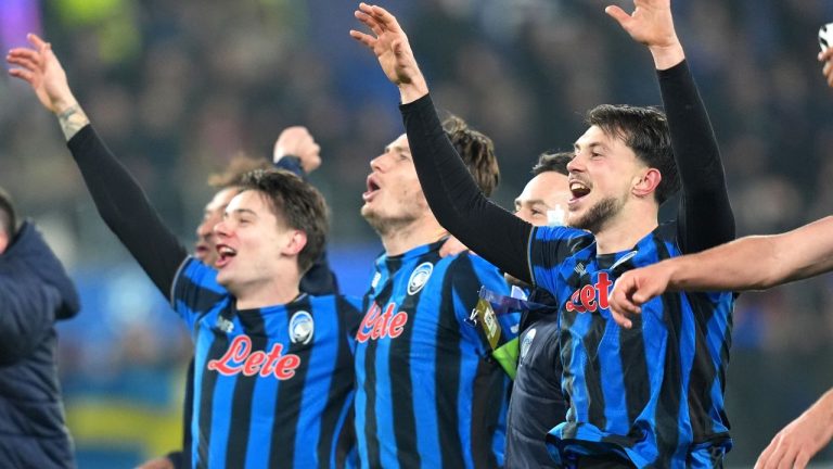 Atalanta's Lazar Samardzic, right, celebrates after the Champions League second leg playoff match between Atalanta and Borussia Dortmund in Bergamo, Italy, Wednesday, Feb. 25, 2026. (Spada/LaPresse via AP)