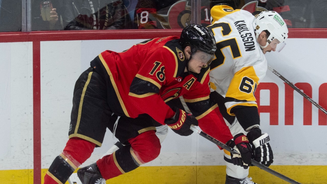 Stutzle becomes youngest Senator to 400 points with assist vs. Penguins