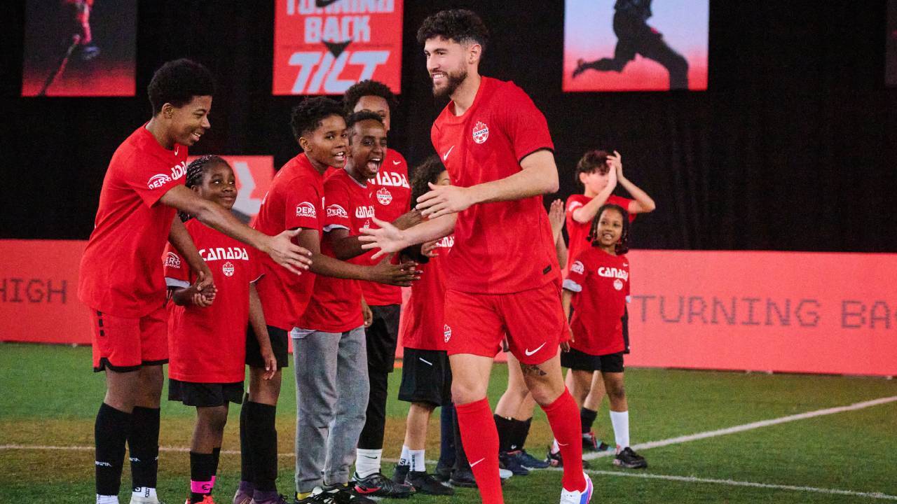 Marsch calls for Canadian fans to create ‘red out’ for World Cup games