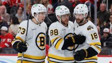 NHL Roundup: Bruins beat Red Wings for critical win in playoff race