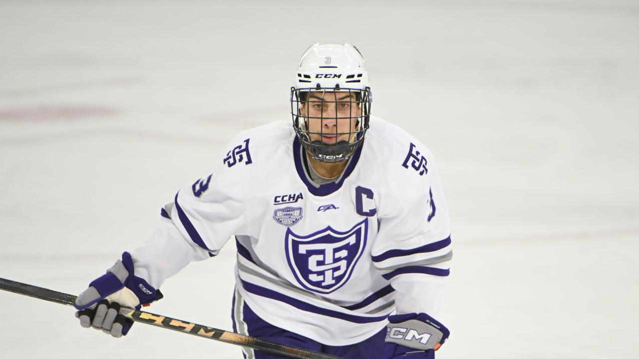 Jets sign forward Lucas Wahlin to one-year, two-way contract