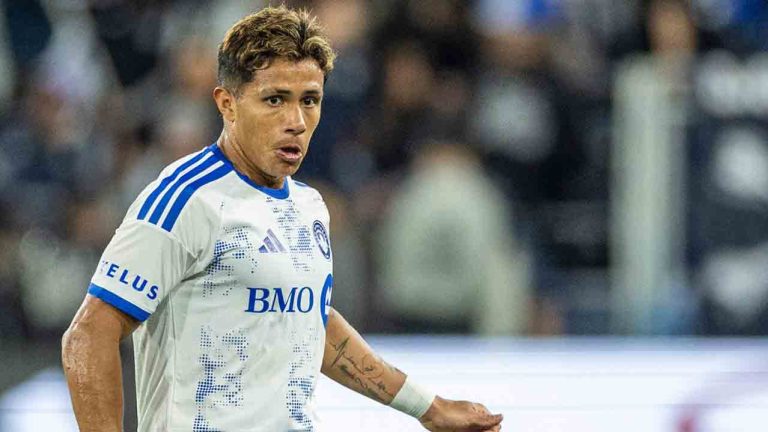 CF Montreal midfielder Wiki Carmona (16) makes a pass during the second half of an MLS soccer match against San Diego FC, Saturday, Feb. 21, 2026, in San Diego. (Tony Ding/AP)