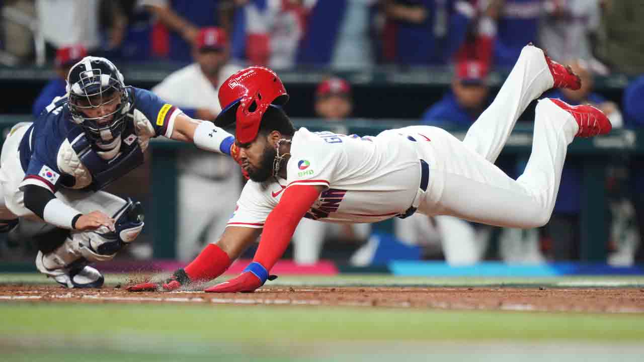 Dominican Republic cruises to mercy-rule win over Korea, WBC semifinal berth
