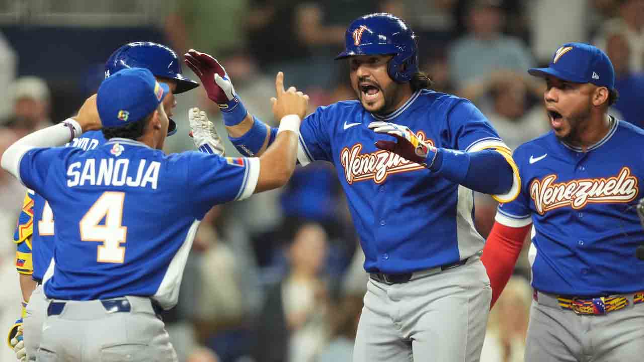 Venezuela advances to WBC final with comeback win over Italy