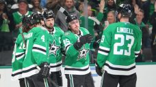 Stars clinch playoff spot, Canucks eliminated from race