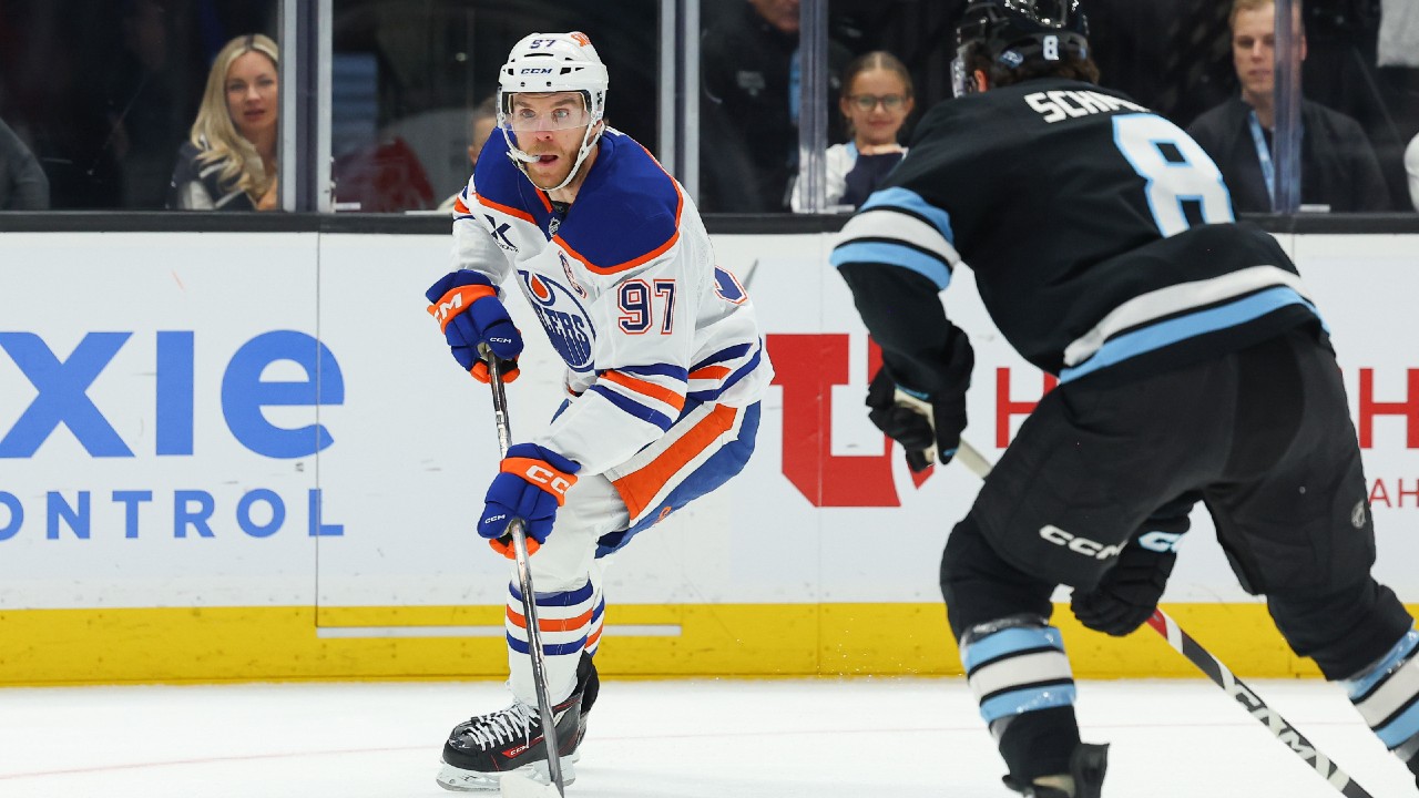 Connor McDavid enjoys milestone night, Oilers beat Mammoth