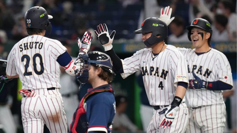 Japan explodes for nine runs in eighth to beat Czechia - Sportsnet.ca
