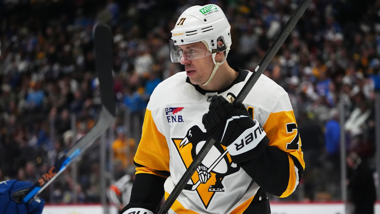 Penguins’ Malkin gets two goals in return from suspension