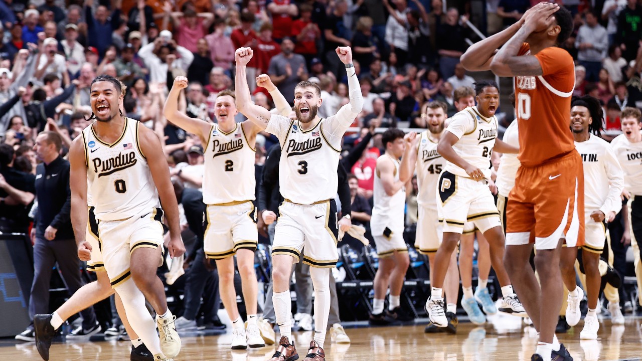 Kaufman-Renn tips in game-winner to send No. 2 Purdue past No. 11 Texas in Sweet 16