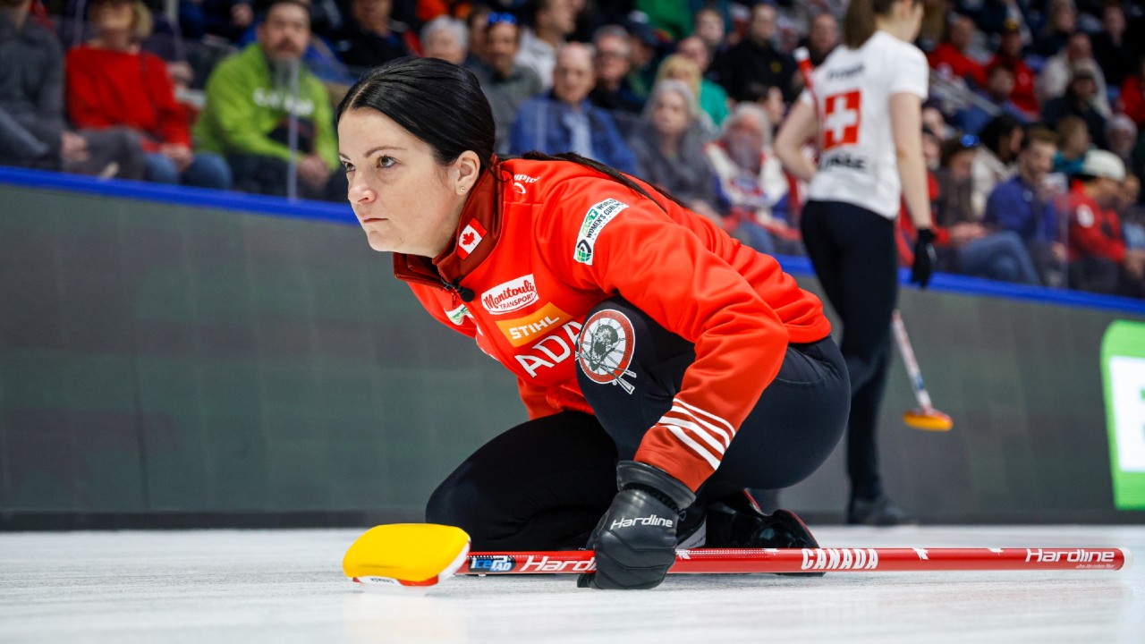 Canada’s Einarson suffers first loss at worlds