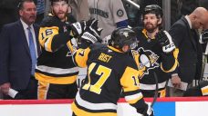 Rust, Kindel help Penguins blank Golden Knights