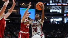 South Carolina crushes Oklahoma to advance to Elite Eight