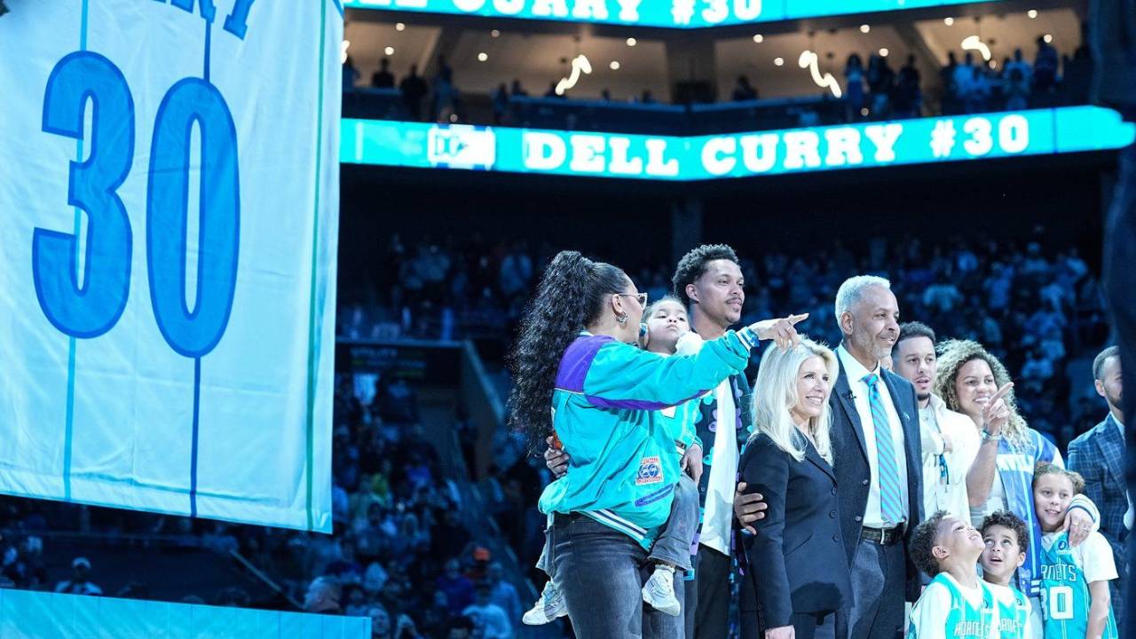 Dell Curry has No. 30 jersey raised to the Charlotte rafters