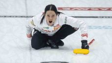 Canada’s Einarson protecting sprained finger at women’s world championship