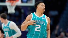 Hornets beat Mavericks for fifth straight victory and .500 record