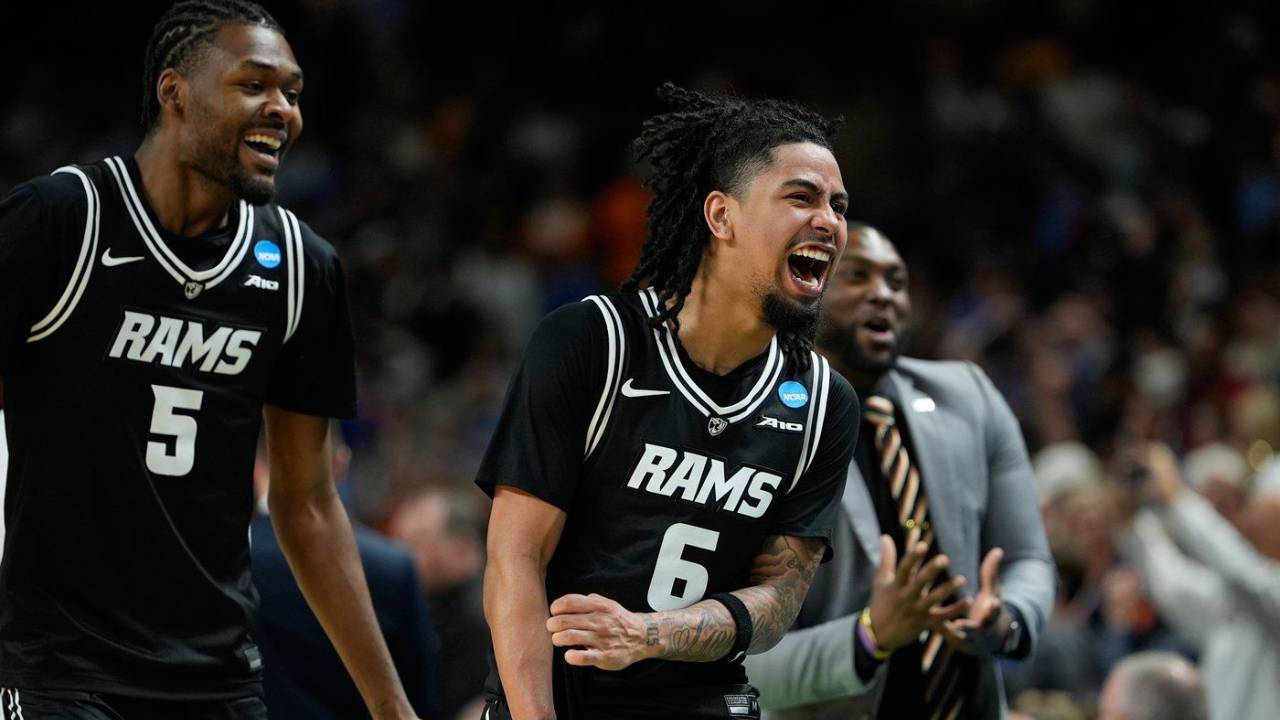 VCU erases 19-point deficit to stun UNC in overtime