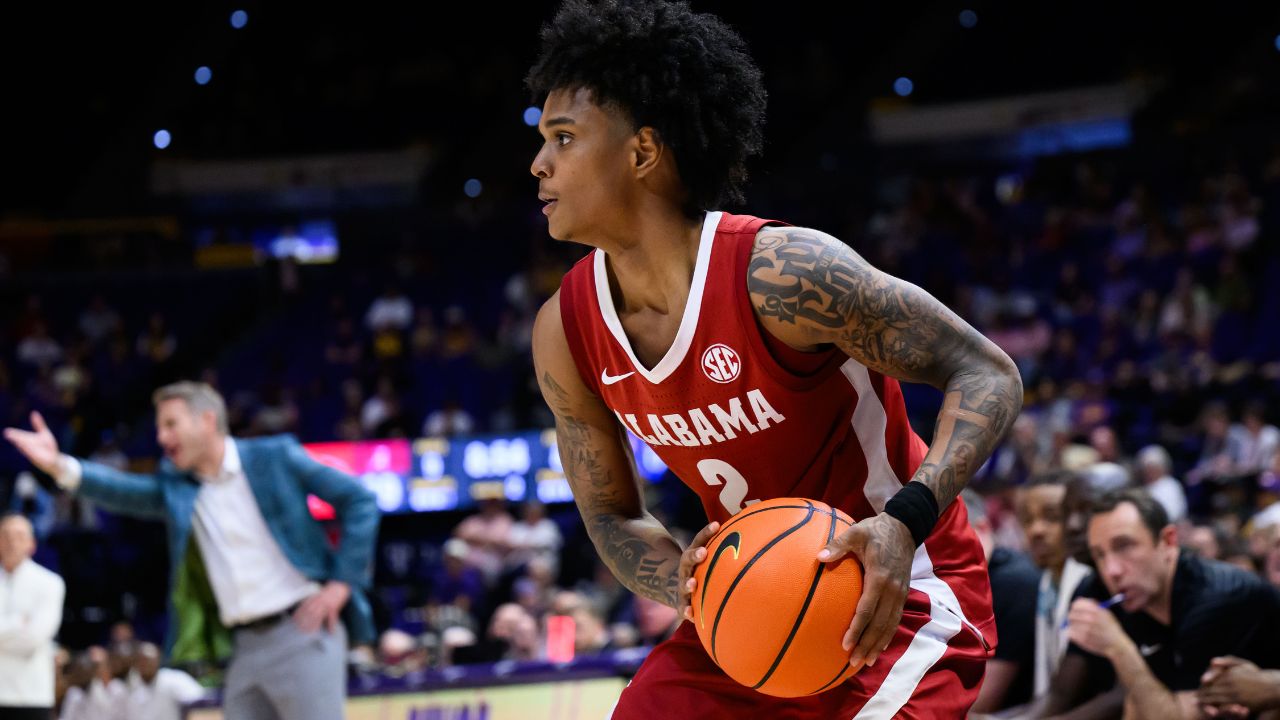Alabama basketball star Aden Holloway arrested on drug charge