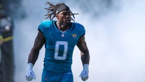 Jacksonville Jaguars linebacker Devin Lloyd (0) enters the field for an NFL football game against the New York Jets, Sunday, Dec. 14, 2025, in Jacksonville, Fla. The Jaguars defeated the Jets 48-20. (Gary McCullough/AP)
