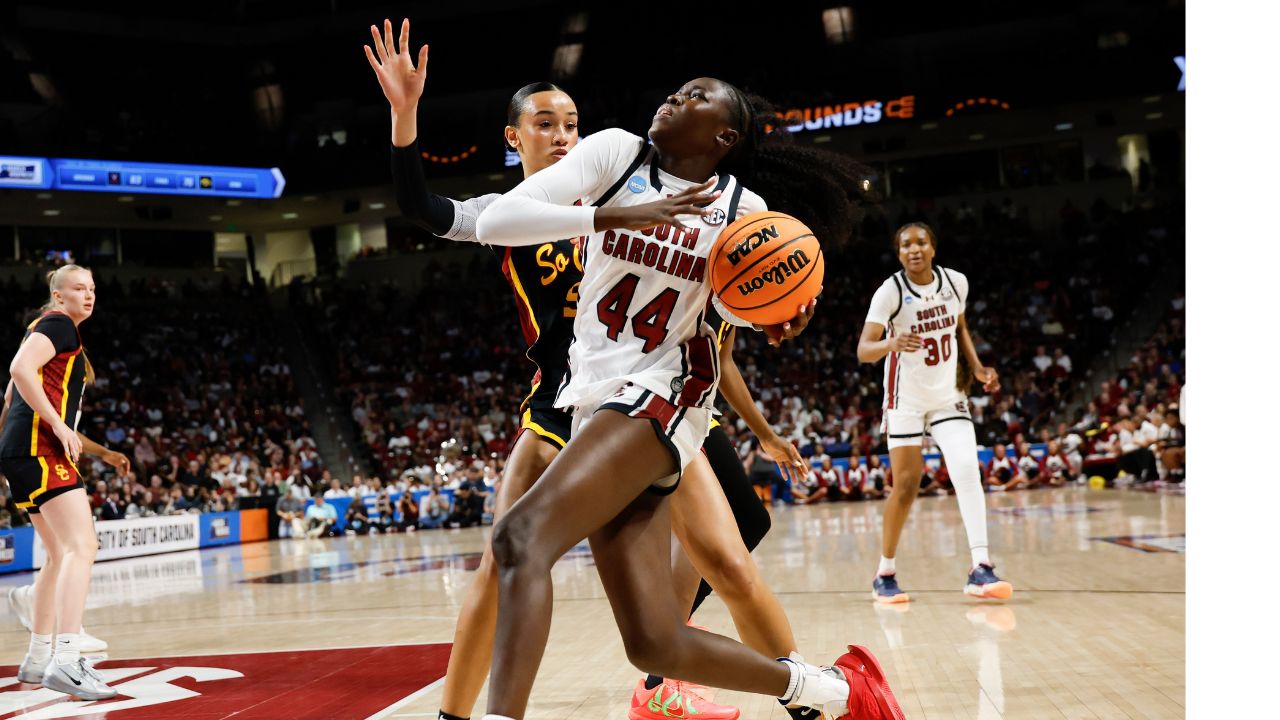 Canada’s Agot Makeer helps South Carolina crush USC at NCAA Tournament