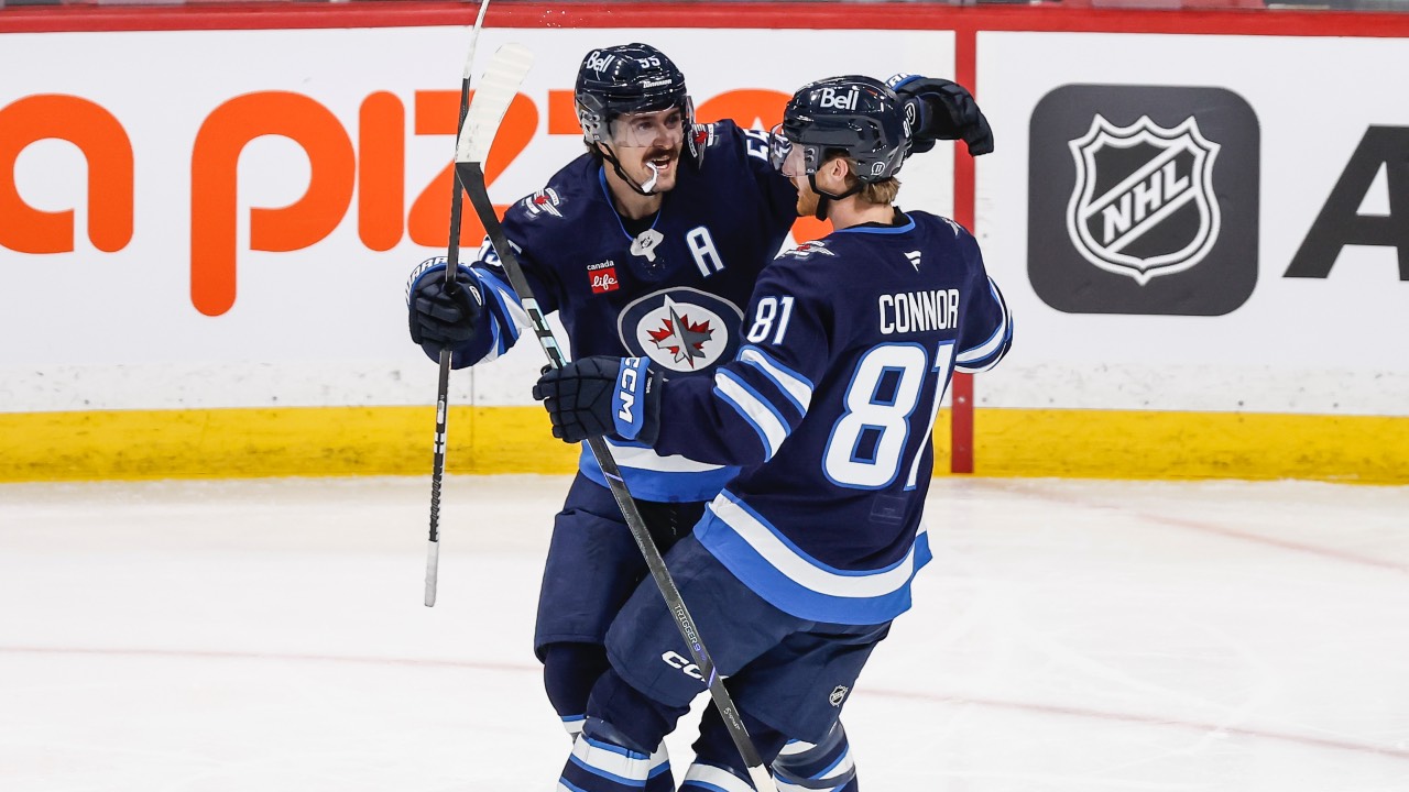 Scheifele notches Gordie Howe hat trick as Jets down Golden Knights