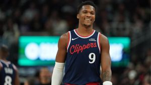 LA Clippers' Bennedict Mathurin smiles during the first half of an NBA basketball game against the Milwaukee Bucks, Sunday, March 29, 2026, in Milwaukee. (Aaron Gash/AP Photo)