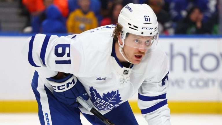 Toronto Maple Leafs left wing Michael Pezzetta (61) lines up for a faceoff during the second period of an NHL hockey game against the Buffalo Sabres Saturday, March 14, 2026, in Buffalo, N.Y. (Jeffrey T. Barnes/AP)