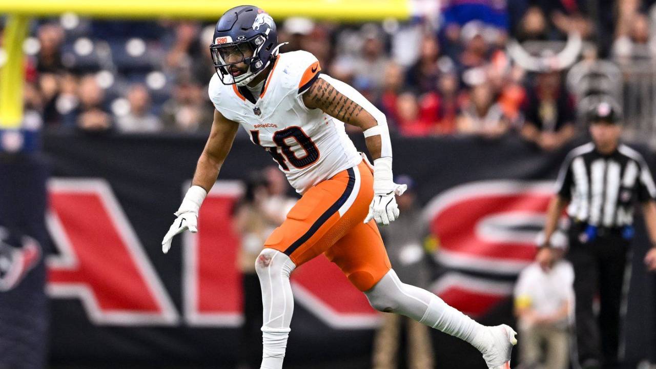 AP Source: Broncos, Strnad agree to three-year, $18-million contract ...