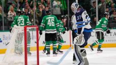 Jets unable to gain ground after being blanked by Oettinger, Stars