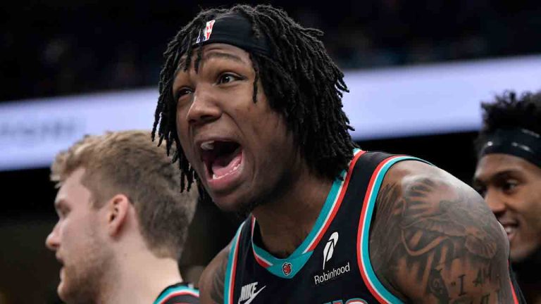Memphis Grizzlies forward GG Jackson II, center, reacts in the second half of an NBA basketball game against the Cleveland Cavaliers, Monday, April 6, 2026, in Memphis, Tenn. (Brandon Dill/AP)