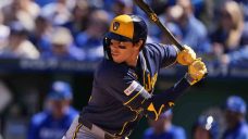 Brewers’ Yelich exits vs. Nationals with left hamstring tightness