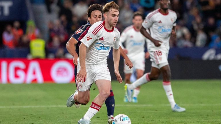 Spanish La Liga EA Sports soccer match Levante vs Sevilla at Ciudad de Valencia stadium in Valencia, Spain. 23 April 2026 (CordonPress/AP)