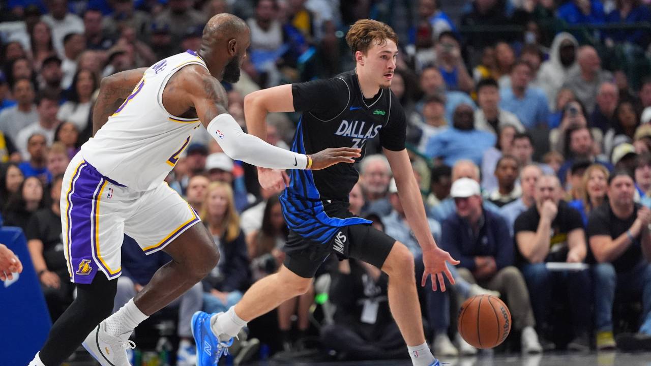 Flagg scores 45 points a Mavs beat James and injury-depleted Lakers