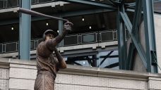 As veil falls on Ichiro Suzuki’s statue, so too goes his bat
